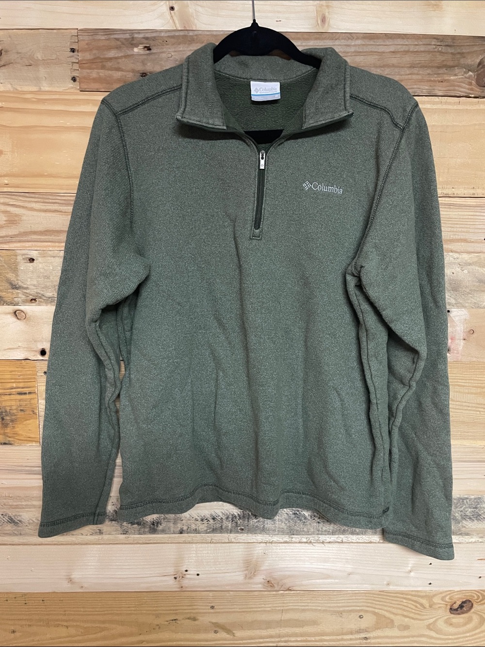 Columbia size M Olive Green Half-Zip Lightweight Terrycloth Pullover Sweatshirt